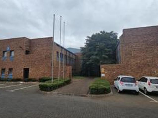 1841sqm warehouse and office to leas.