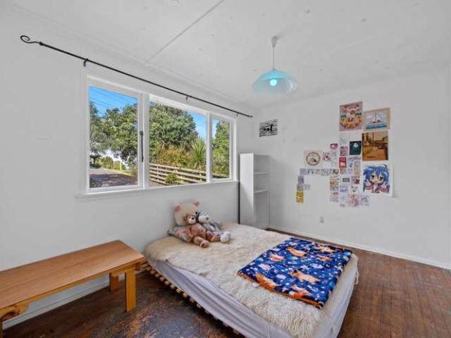 184 Don Buck Road, Massey, Waitakere City