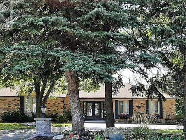184 Dundas Street E, Hamilton Waterdown, ON, L8N 2Z7 Luxury House for sale | Listing ID X13462 | Royal LePage Carriage Trade Luxury Properties