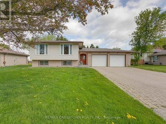 184 Murphy Road, Essa, ON, L3W 0A2 house for sale | Listing ID N12172 | Royal LePage