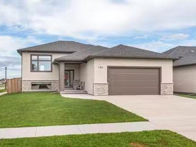 184 St. Andrews Way, Niverville, MB, R0A 0A1 house for sale.