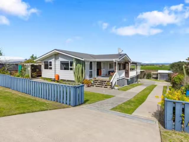 184 Pukehina Parade, Pukehina, Western Bay Of Plenty