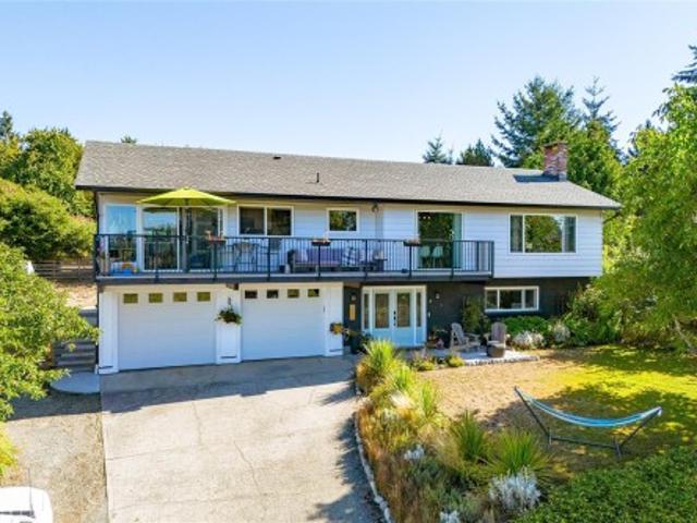 1854 Mt. Newton Cross Rd, Central Saanich, BC, V8M 1L1 house for sale | Listing ID 1047 | Royal LePage