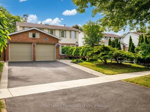 1853 Briarcrook Crescent, Mississauga, ON, L4X 1X3 house for sale | Listing ID W13429 | Royal LePage