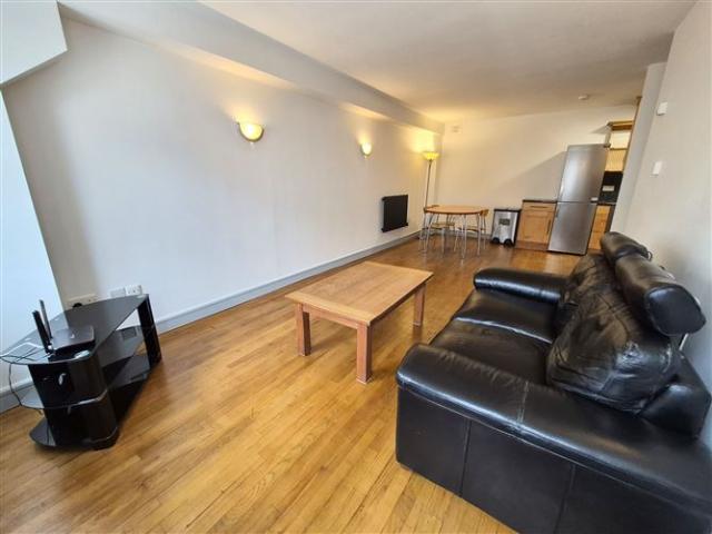 185,000 | Apartment 1, 14 Market Street, Clonmel, Co. Tipperary Sherry FitzGerald Pollard Fitzgerald 5010 MyHome. Ie Residential