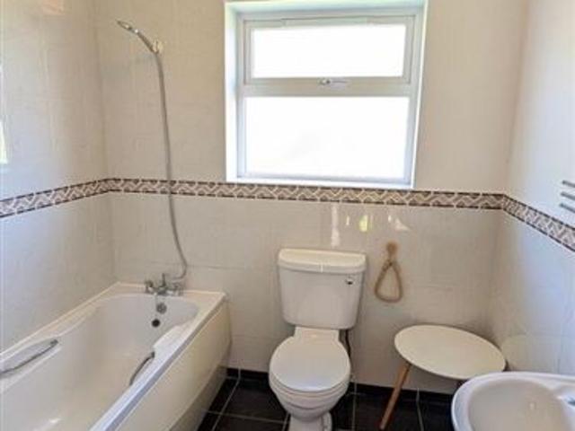 185,000 | 11 Bothar Glas, Ballyconnell, Cavan REA Donohoe Spring Ballyconnell 4998 MyHome. Ie Residential