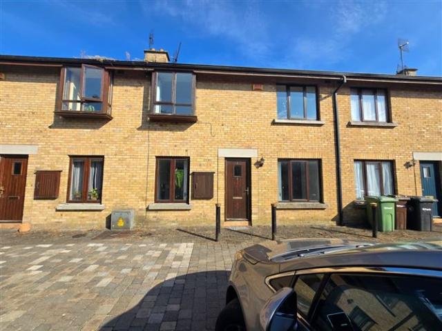 185,000 | 8 Old Court House, Market Square, Collon, Co. Louth BidX1 Ireland Ltd 5012 MyHome. Ie Residential
