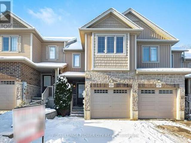 185 Maitland Street, Kitchener, ON, N2R 0C3 house for sale | Listing ID X11913 | Royal LePage