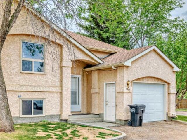 1865 Mill Woods Road E, Edmonton, AB, T6L 6K2 townhouse for sale | Listing ID E4442 | Royal LePage