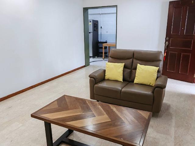 186C Rivervale Drive HDB Apartment For Rent, $3,300, 3 Bed 2 Bath 980 sqft $3.37 psf