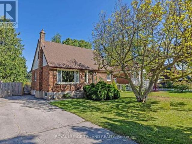 1874 Churchill Avenue, London East H, ON, N5W 2L6 house for sale | Listing ID X13601 | Royal LePage