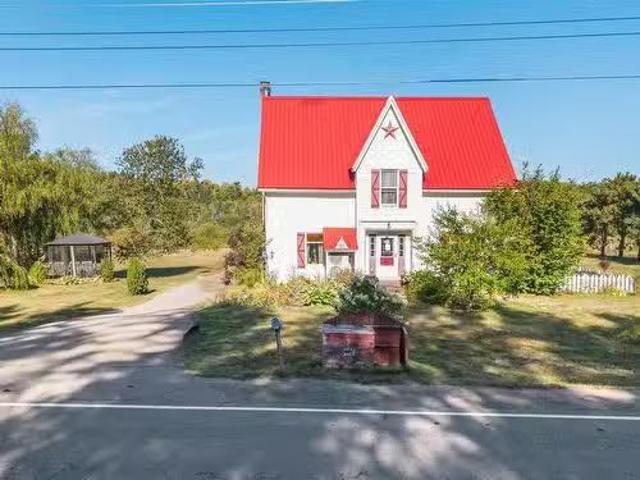 187 Highway 302, Southampton, NS, B0M 1W0 house for sale Li.