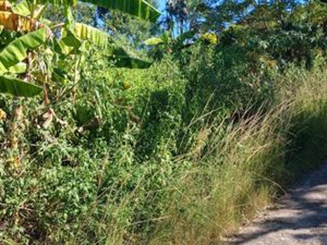 1885sq vacant residential land on th.
