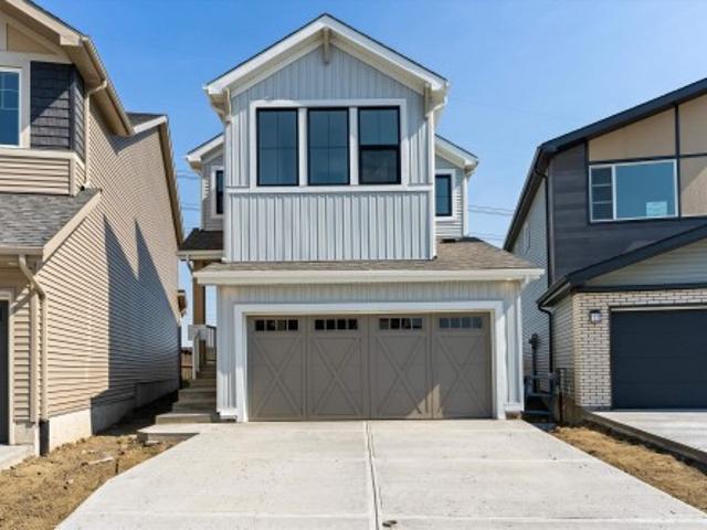 1880 Avenue Nw, Edmonton, AB, T6M 3C5 house for sale | Listing ID E4499 | Royal LePage