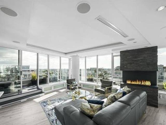 188 Keefer Place