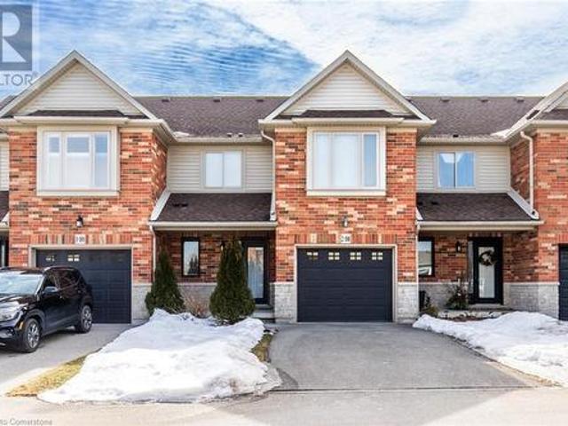 2 188 Livingston Avenue, Grimsby, ON, L3M 5R7 house for sale | Listing ID 40704 | Royal LePage