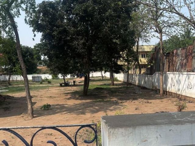 1895 Sq.Yd. Plot in Tadepalli Vijayawada Listing ID: #10244