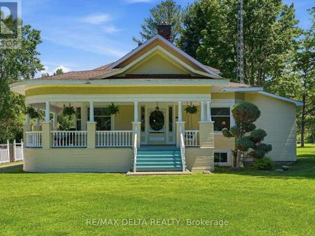 1897 Highway 34 Highway, Champlain, ON, K6A 2R2 house for sale | Listing ID X13430 | Royal LePage