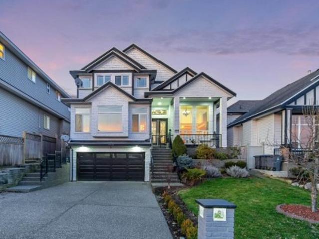 1891 A Avenue, Surrey, BC, V3S 6R4 house for sale | Listing ID R3143 | Royal LePage