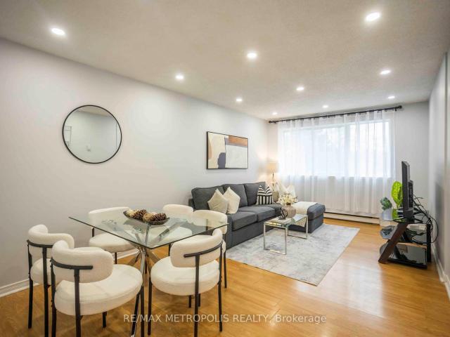 189 2 Bromsgrove Road, Mississauga | For Sale @ $499,000 | Condos. Ca