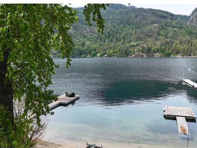 189 Alpine Road, Christina Lake, BC, V0H 1E1 house for sale | Listing ID 10386 | Royal LePage