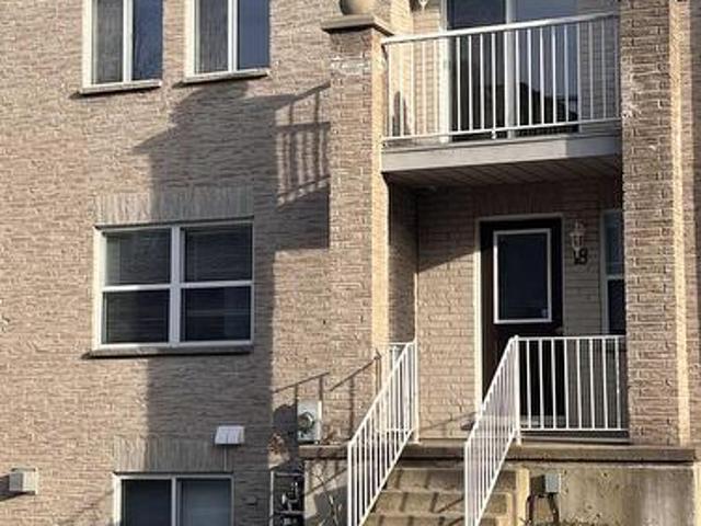 18 490 Veterans Drive, Barrie, ON, L4N 9N4 house for lease | Listing ID S13057 | Royal LePage