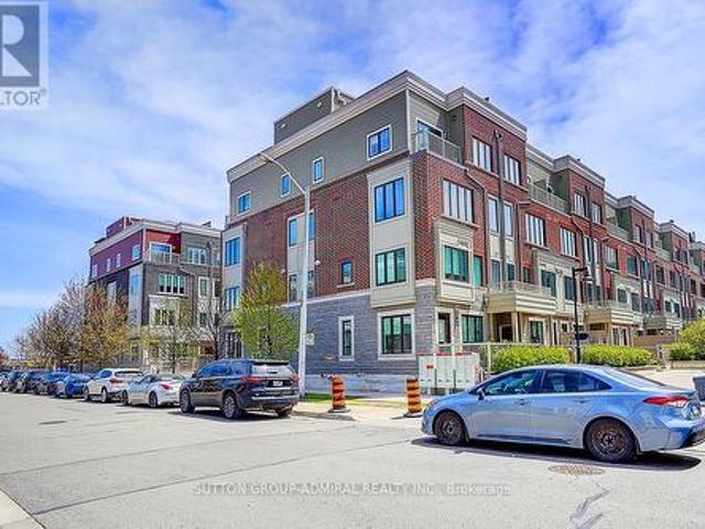 18 85 Eastwood Park Gardens, Toronto, ON, M8W 0B9 townhouse for sale | Listing ID W13128 | Royal LePage
