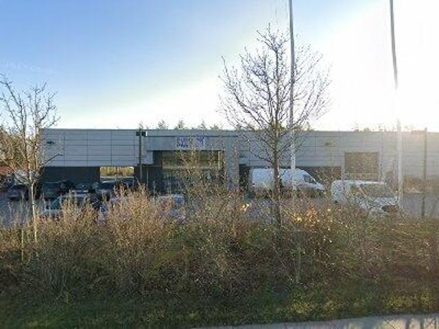 18 1200 m2 warehouse for rent in Greve