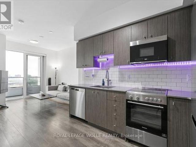 1204 15 Wellington Street S, Kitchener, ON, N2G 0E4 lease for lease | Listing ID X13498 | Royal LePage