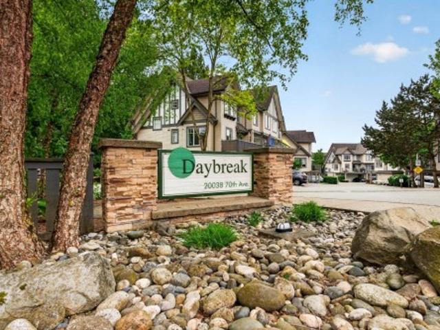18 2003 Avenue, Langley, BC, V2Y 0B4 townhouse for sale | Listing ID R3122 | Royal LePage