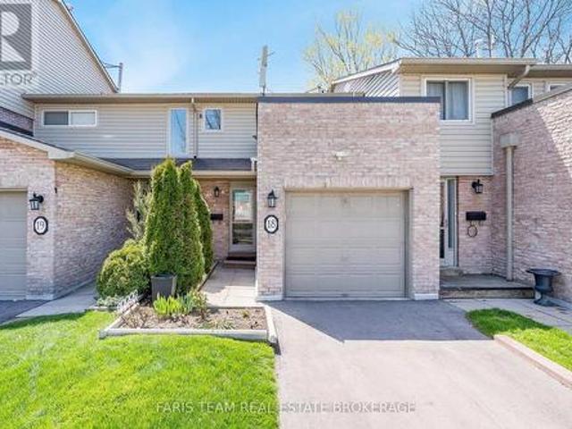 18 2075 Asta Drive, Mississauga, ON, L5A 2T5 townhouse for sale | Listing ID W13424 | Royal LePage
