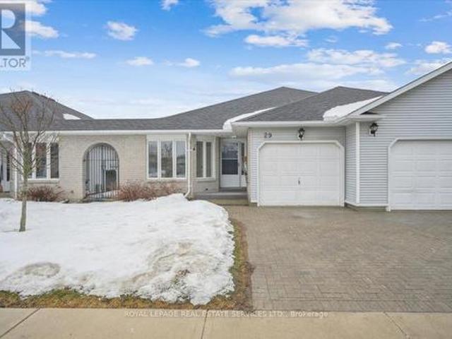 18 29 Garden Drive, West Lincoln, ON, L0R 2A0 townhouse for sale | Listing ID X11999 | Royal LePage