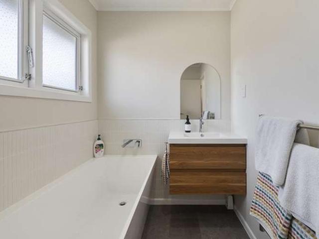 18 Tararua Terrace, Cloverlea, Palmerston North City