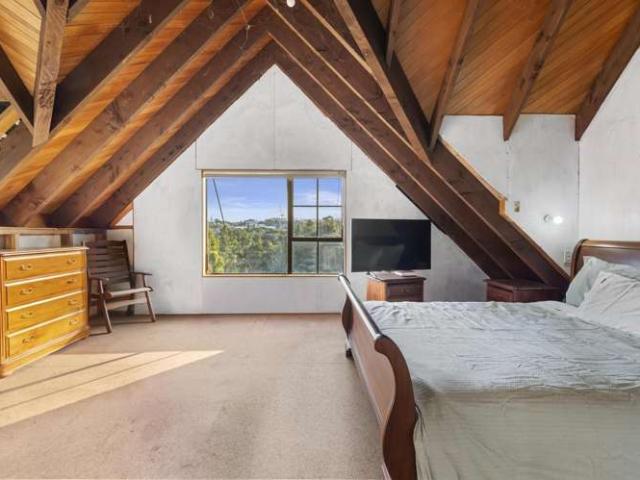 18 Valley Road, Northcote, North Shore City