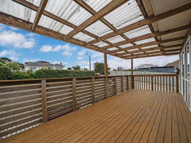18 Waitaki Street, Henderson, Waitakere City