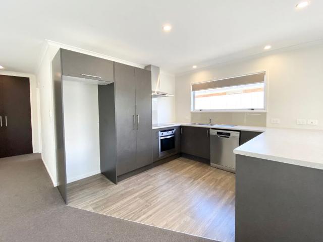 18 Warwick Place