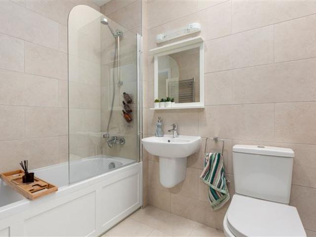 18 White Pines Drive, Stocking Avenue, Rathfarnham, Dublin 16 Sherry FitzGerald Templeogue 4941 MyHome. Ie Residential