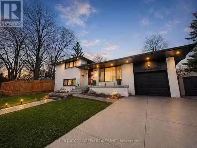18 Winsdale Road, Toronto, ON, M9C 2W8 house for sale Listi.