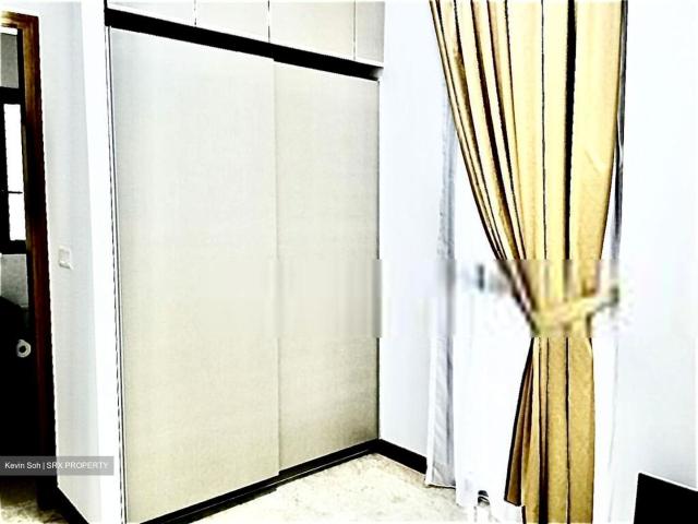 18 Woodsville D13, Apartment