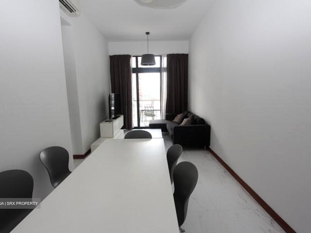18 Woodsville D13, Apartment