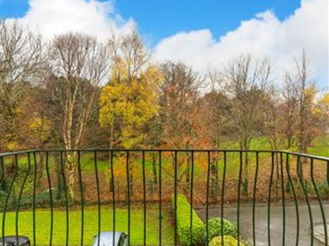 18 Beauparc Downs, Monkstown Valley, Monkstown, Co. Dublin Sherry FitzGerald Blackrock 4886 MyHome. Ie Residential