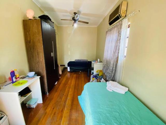18 Bedroom House in Sonheuwel