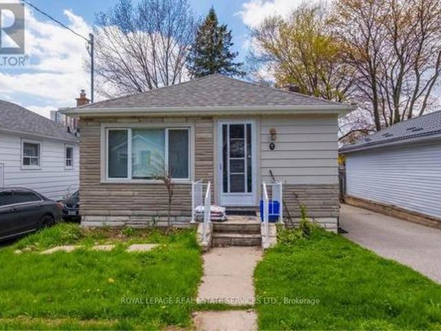 18 Bexhill Avenue, Toronto, ON, M1L 3B4 house for lease | Listing ID E13166 | Royal LePage