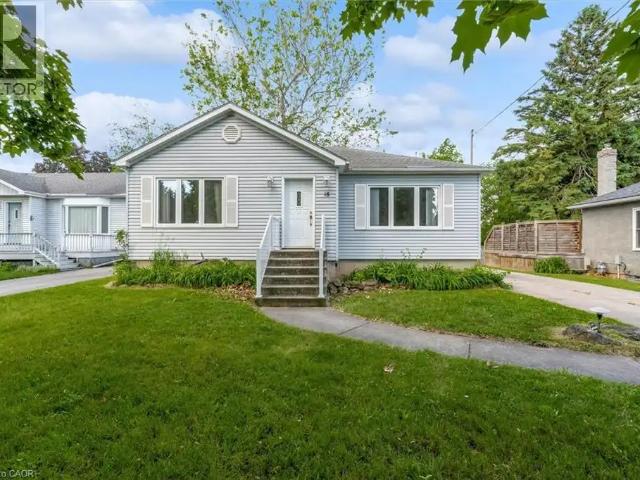 18 BONAVEM Drive Unit# 1