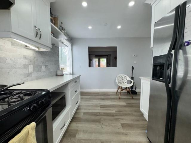 18 Browning Trail 3 Bedroom Apartment for Rent at 18 Browning Trail, Barrie, ON L4N 4Z4 Letitia Heights