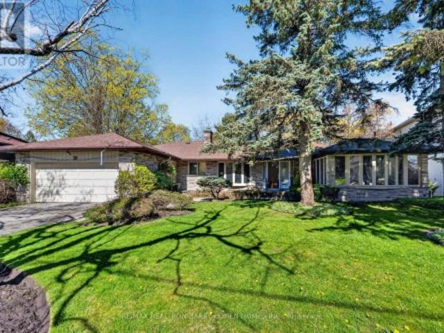 18 Brian Cliff Drive, Toronto, ON, M3B 2G2 house for sale | Listing ID C13500 | Royal LePage