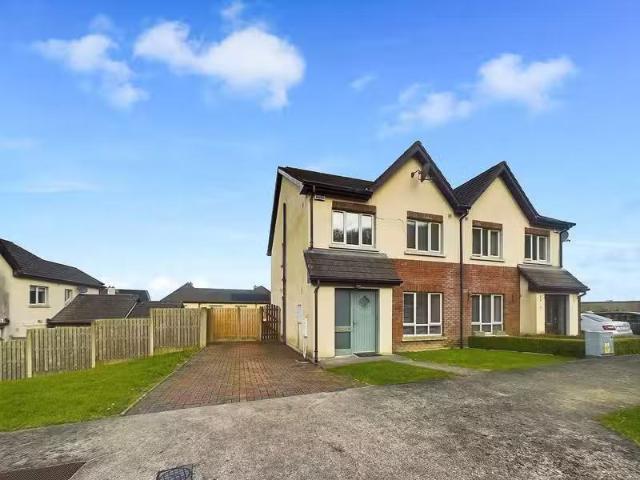18 Castle Heights, Carrick on Suir, Co. Tipperary, E32T276 is.