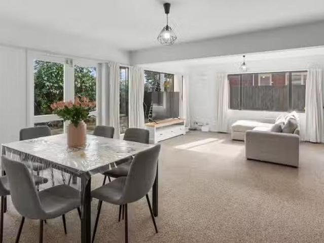 1/8 Cottesmore Close, Burnside, NZ 8041 House for Sale