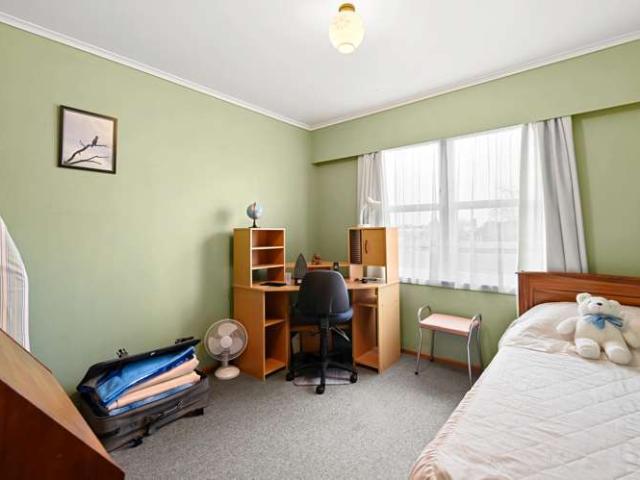 18 Deanwell Avenue, Deanwell, Hamilton City