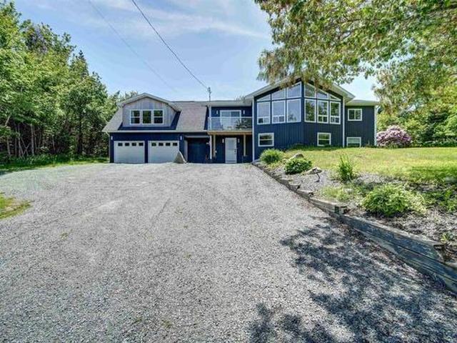 18 Delmerle Drive, Whites Lake, NS, B3T 1W9 house for sale | Listing ID 202615 | Royal LePage
